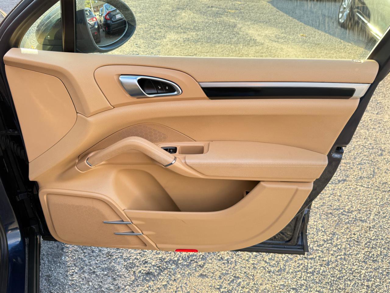 Used 2012 Porsche Cayenne image 52