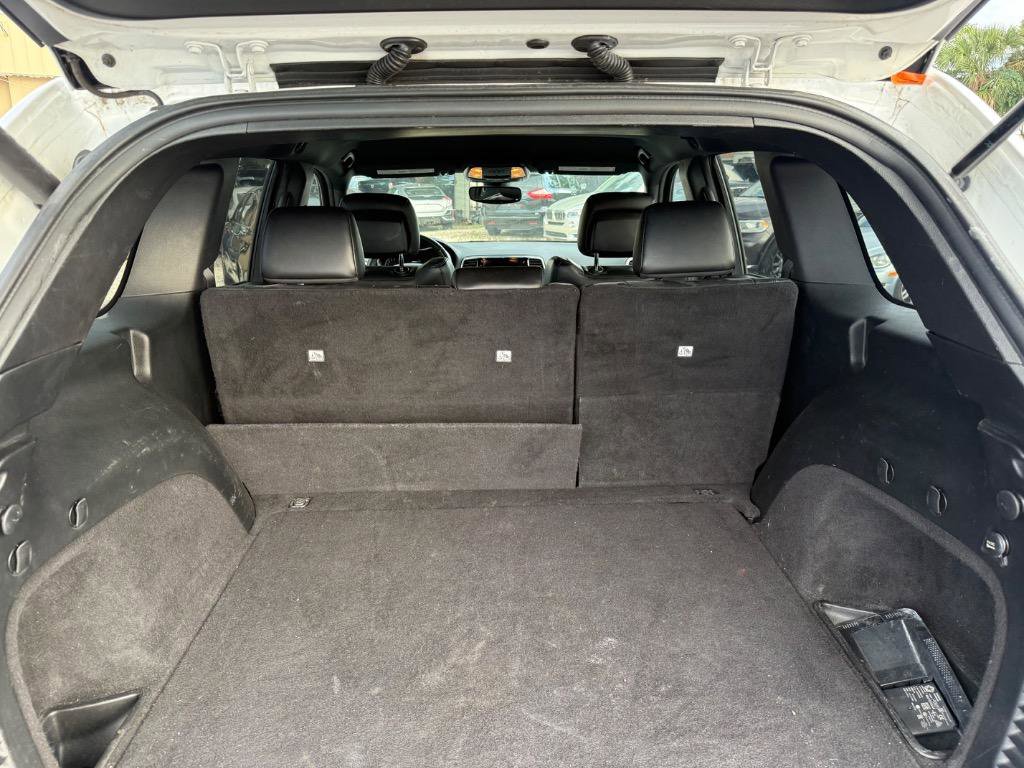 Used 2019 Jeep Grand Cherokee Altitude RWD image 13