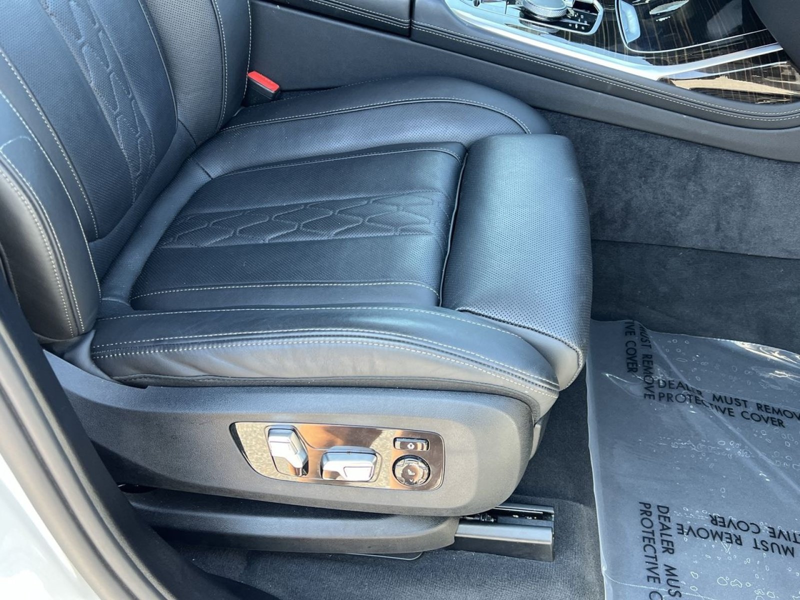 Used 2026 BMW X7 xDrive40i AWD/4WD image 27