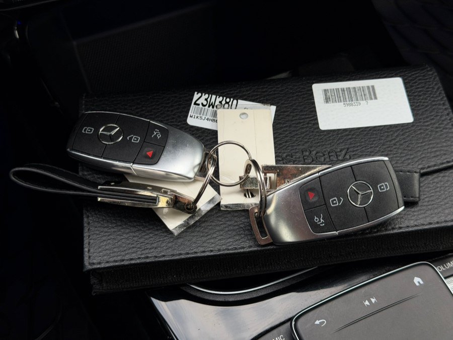 Used 2023 Mercedes-Benz CLA 250 4MATIC image 71