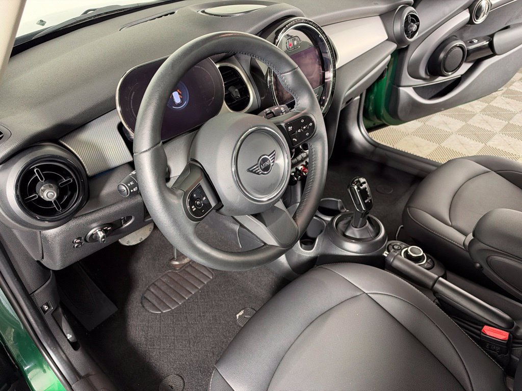 Certified 2024 MINI Cooper 4-Door Hardtop FWD image 16