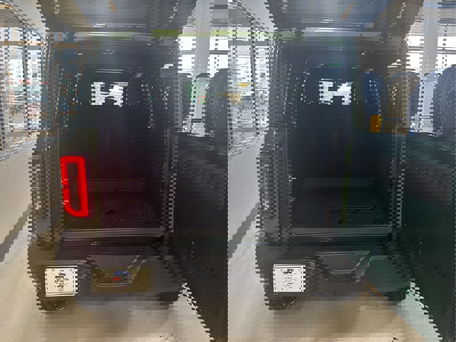 Used 2025 Ford Bronco Outer Banks image 38