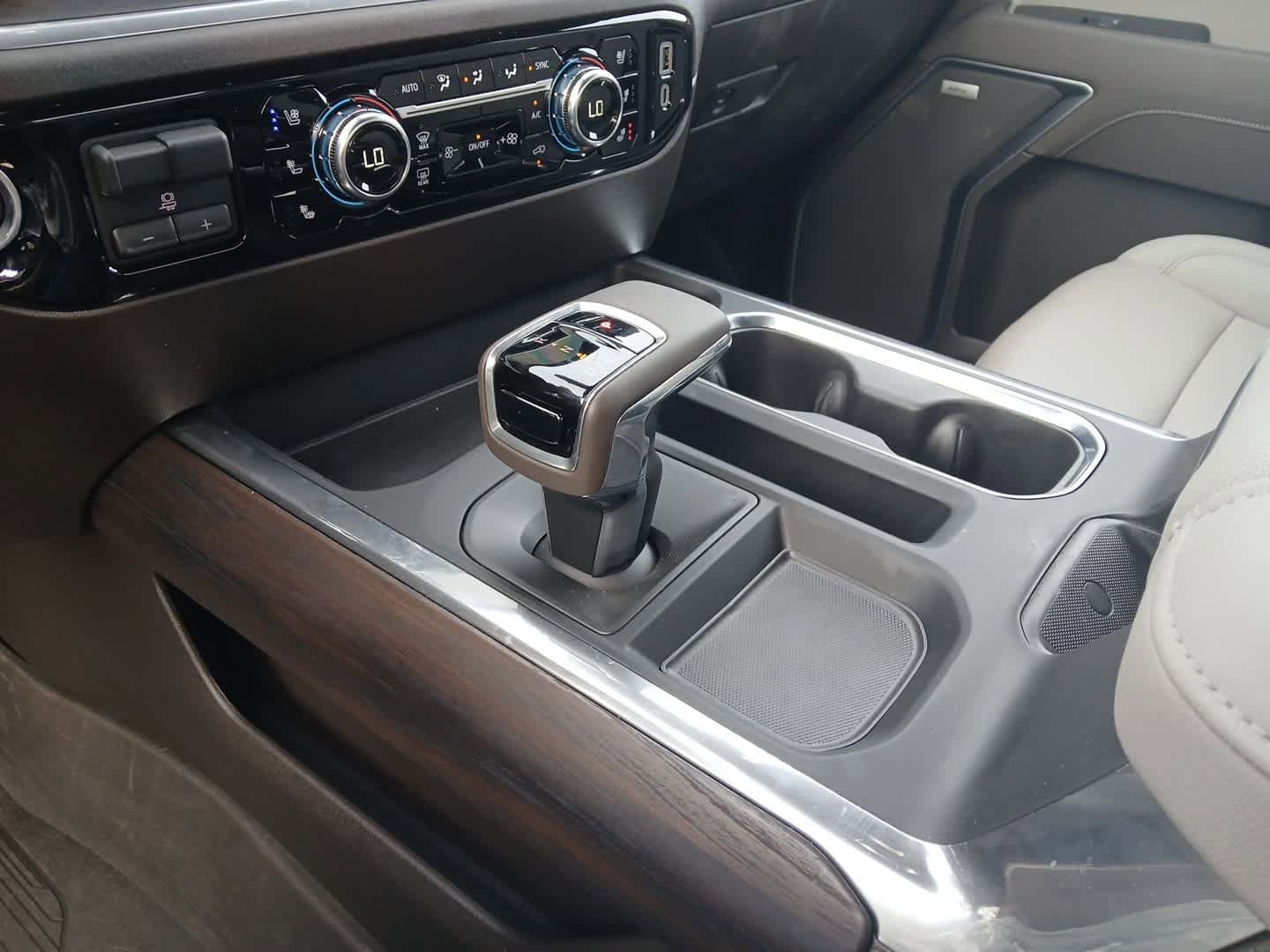 New 2026 GMC Sierra 1500 SLT w/ SLT Premium Package AWD/4WD image 45