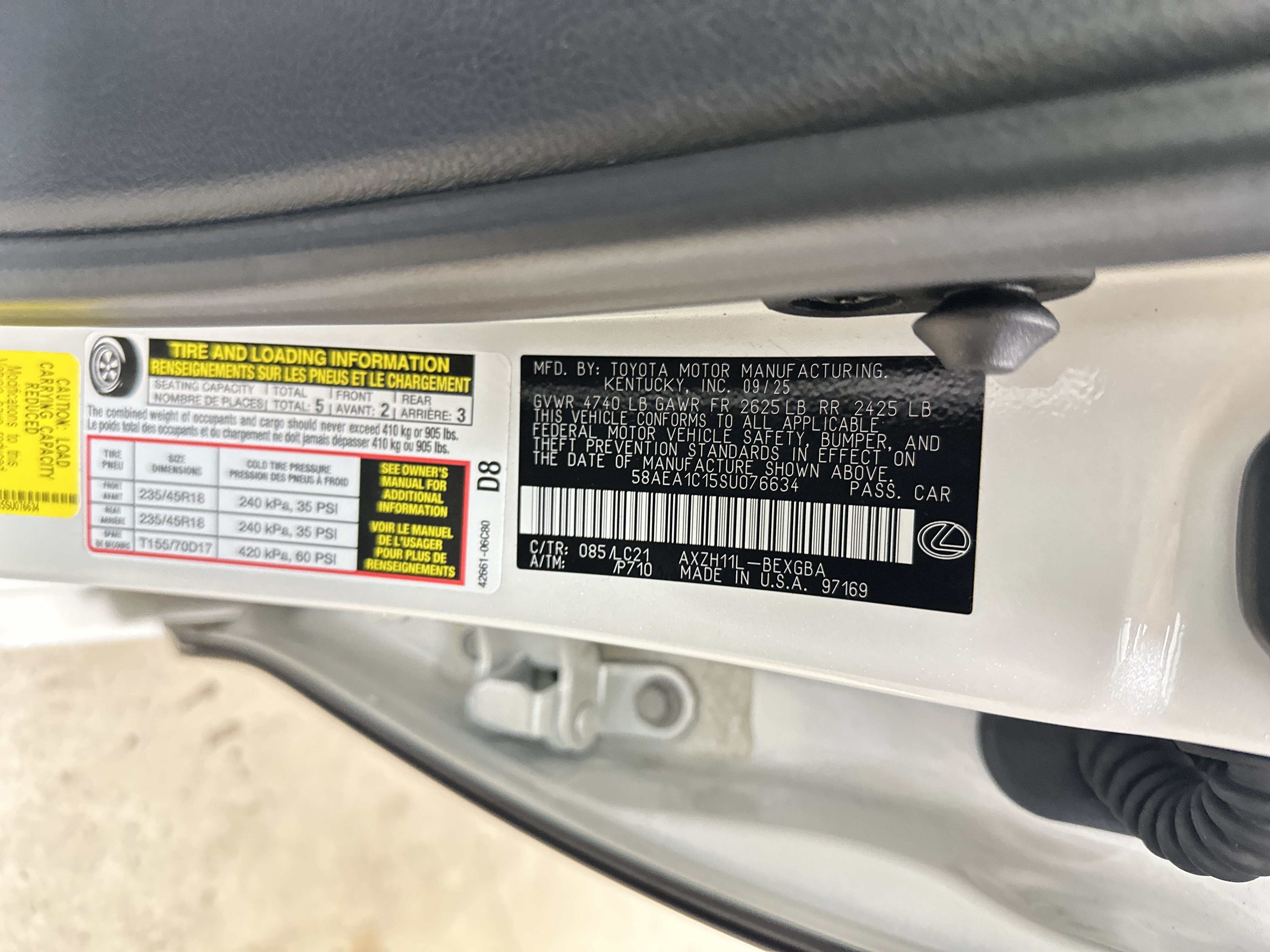 Certified 2025 Lexus ES 300h w/ Technology Package FWD image 35