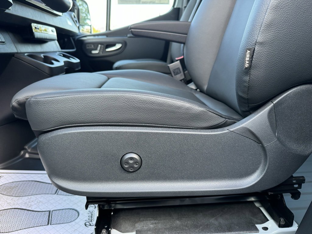 New 2025 Mercedes-Benz Sprinter 2500 image 21