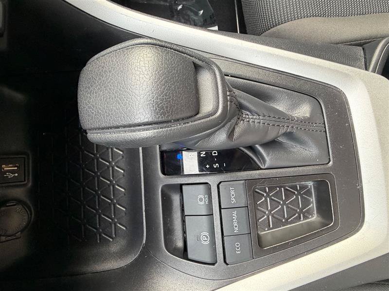 Used 2025 Toyota RAV4 LE FWD image 40