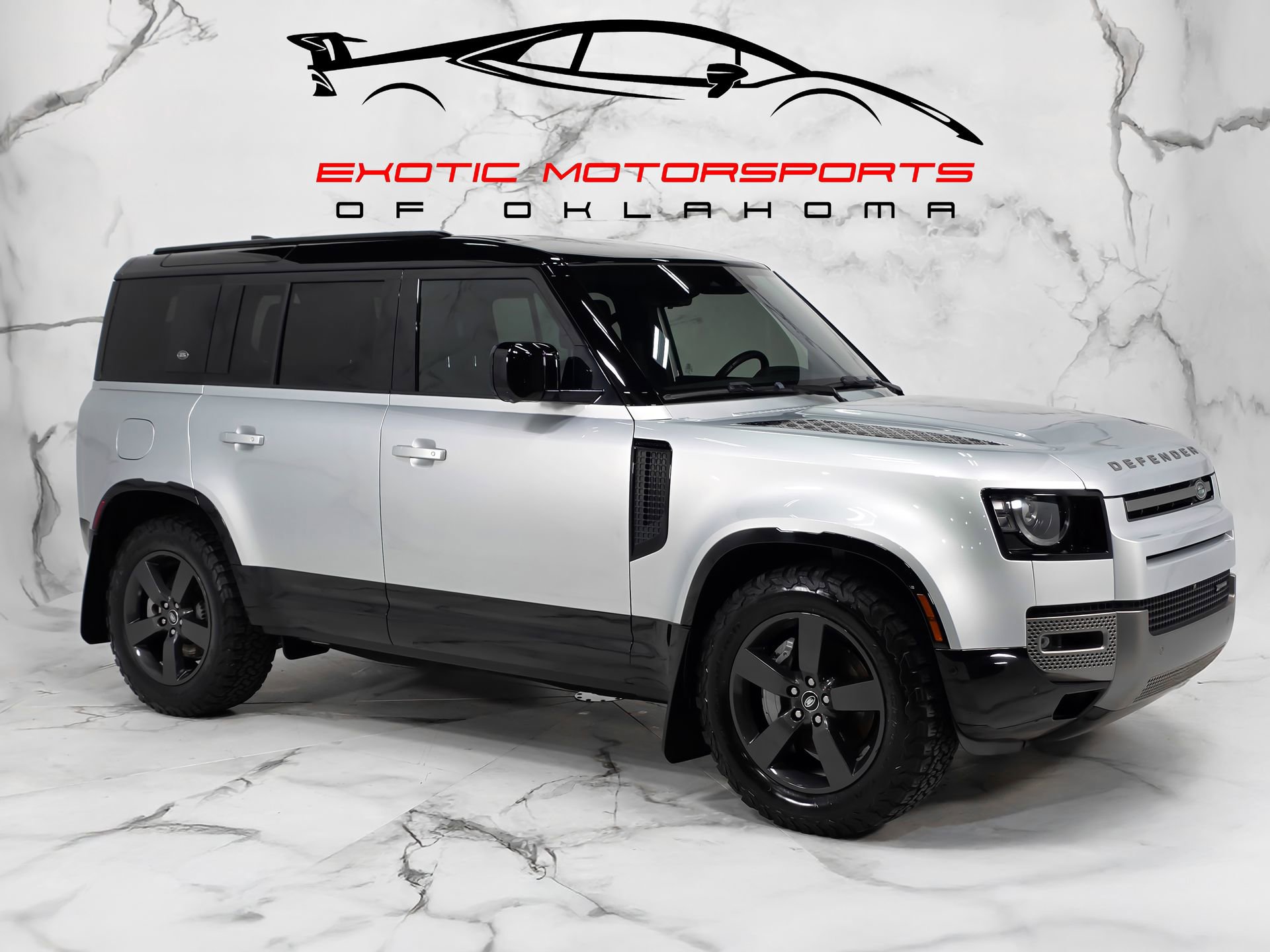 Used 2022 Land Rover Defender 110 X-Dynamic SE AWD/4WD image 1