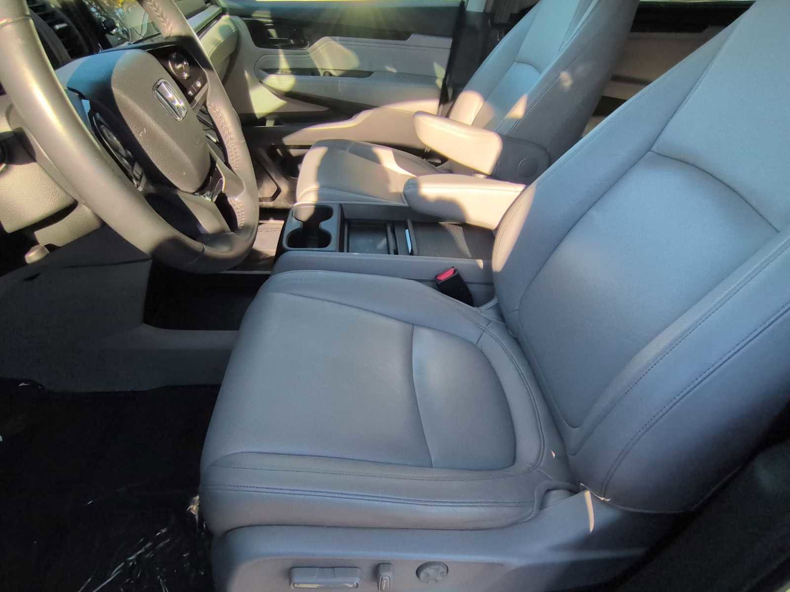 Used 2024 Honda Odyssey Touring image 10