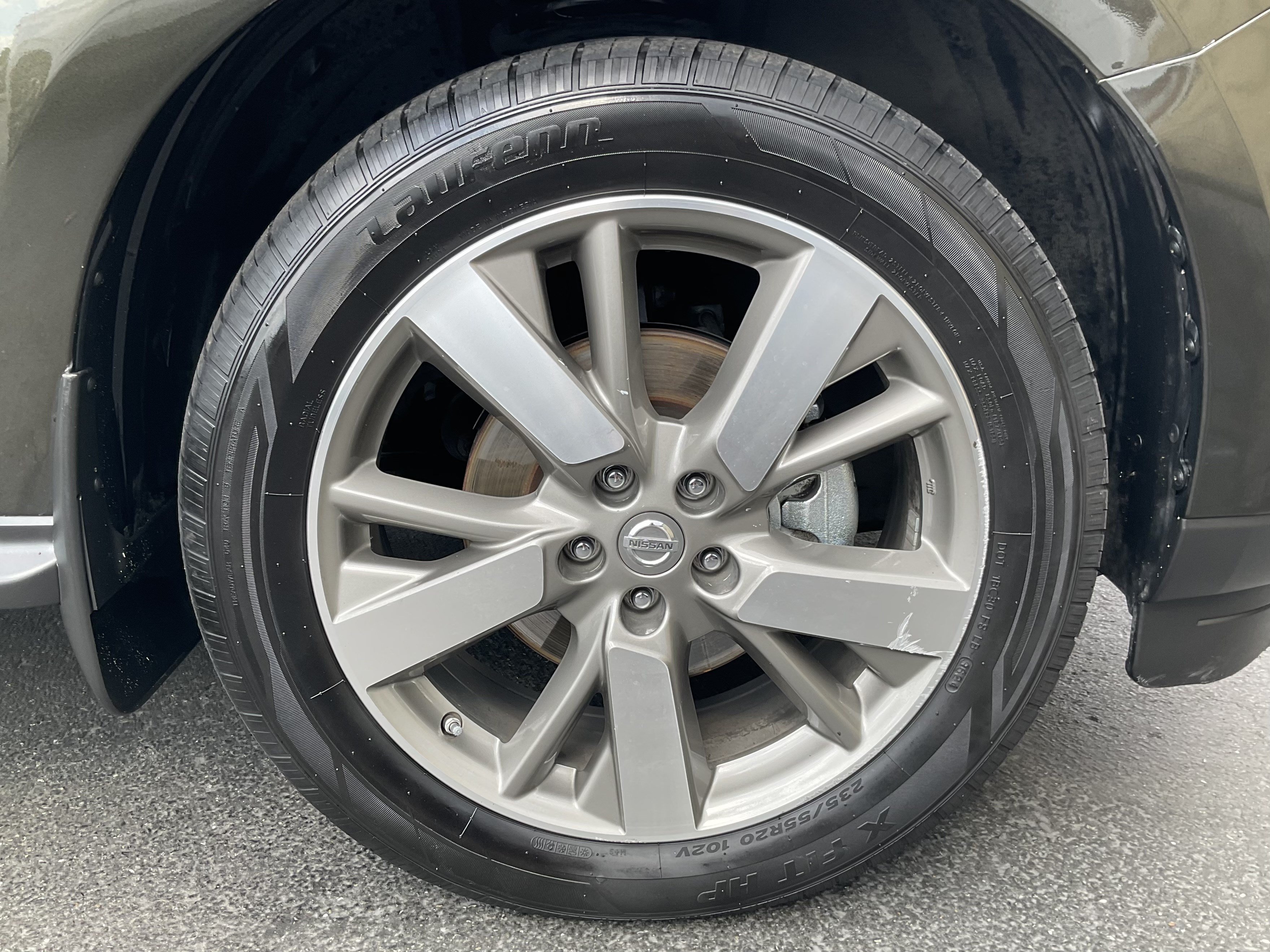 Used 2015 Nissan Pathfinder Platinum FWD image 11