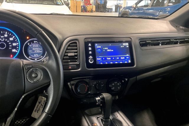 Used 2021 Honda HR-V Sport image 6