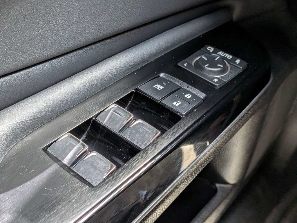 Used 2022 Lexus ES 350 Ultra Luxury w/ Accessory Package 2 FWD image 32