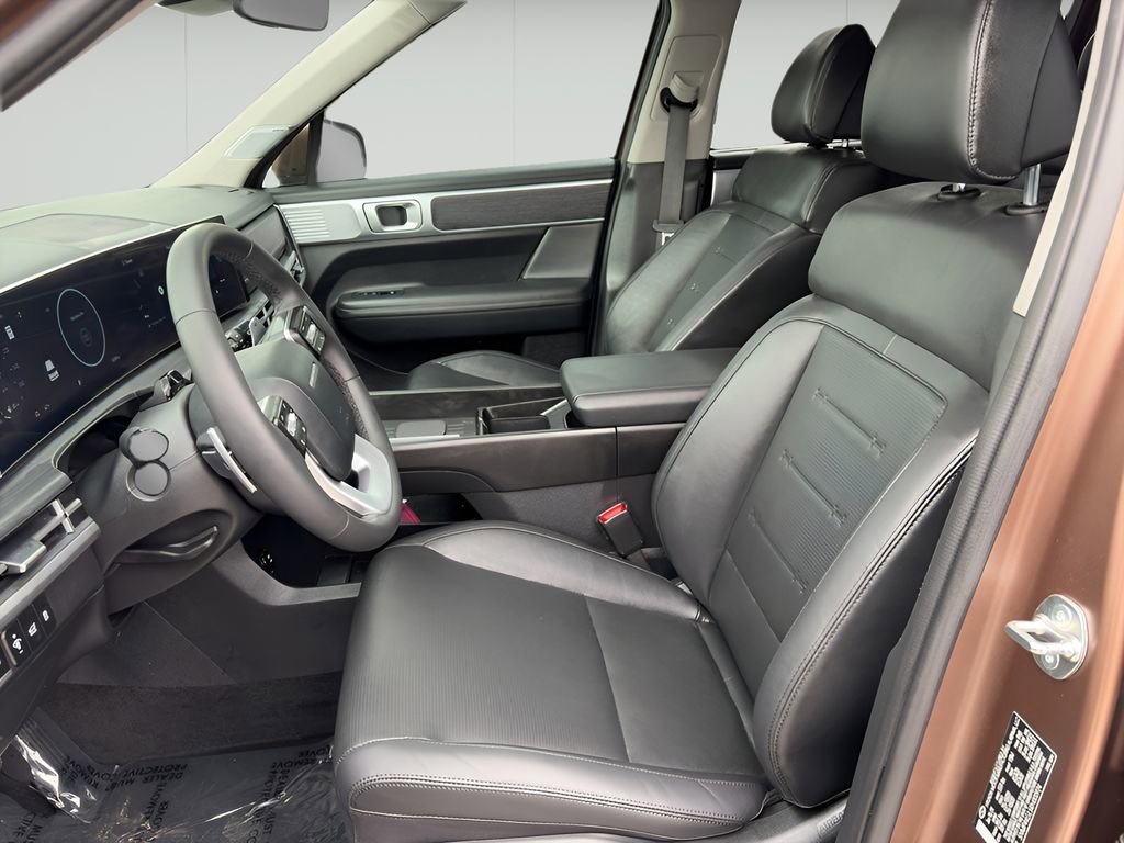 Used 2024 Hyundai Santa Fe Limited FWD image 9