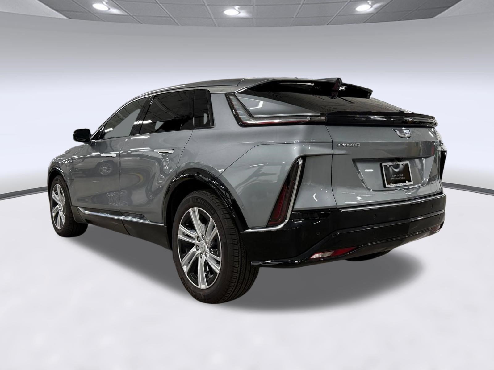 Certified 2024 Cadillac Lyriq Tech w/ Driver Assist Package AWD/4WD image 3