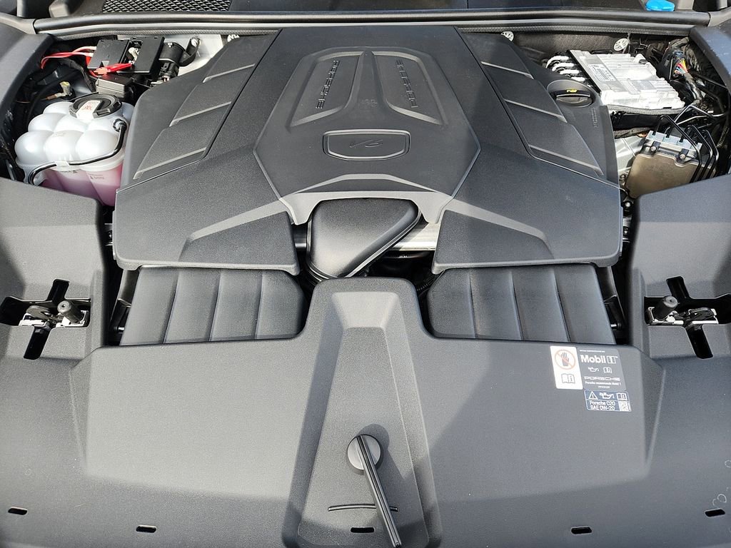 New 2026 Porsche Cayenne Coupe image 23