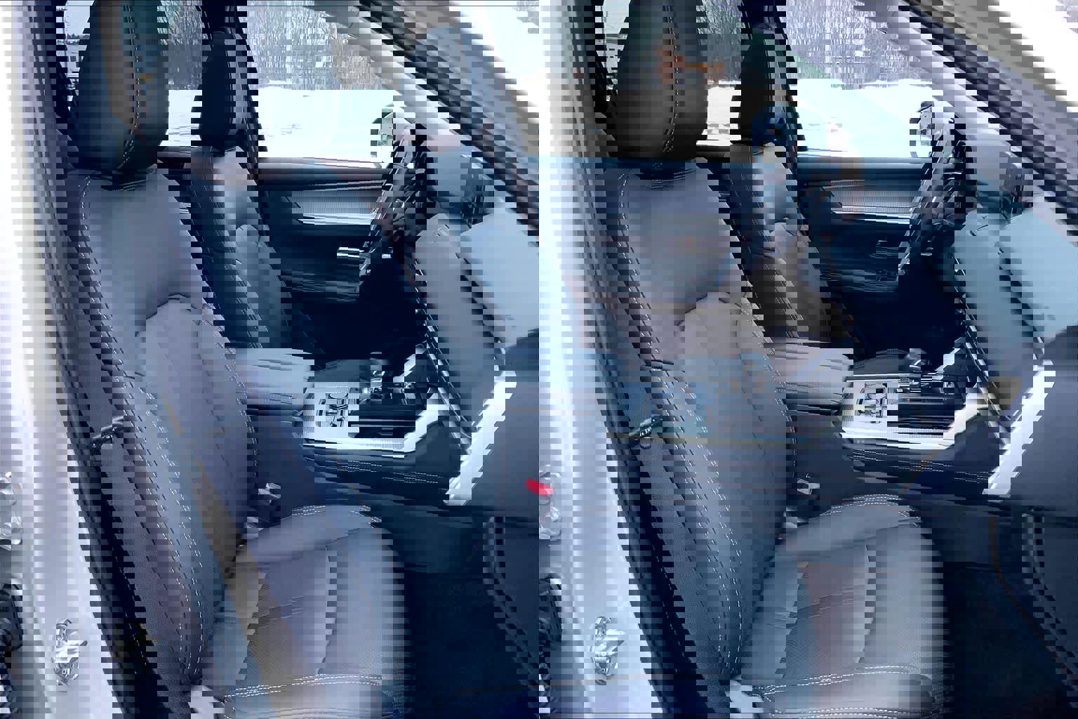 Used 2024 MAZDA CX-90 Plug-In Hybrid w/ Premium Pkg image 7