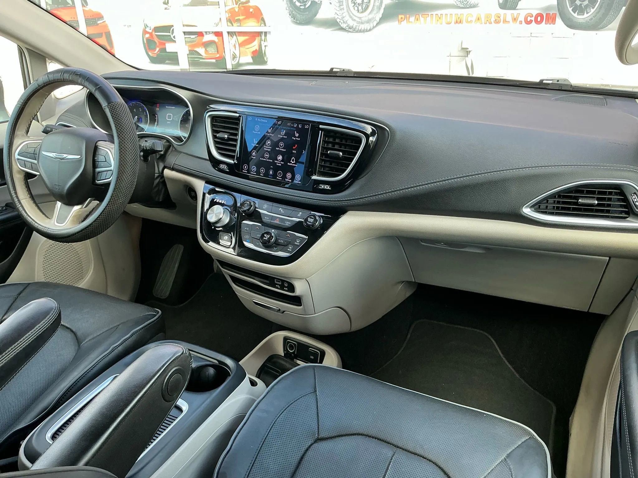 Used 2020 Chrysler Pacifica Limited FWD image 19