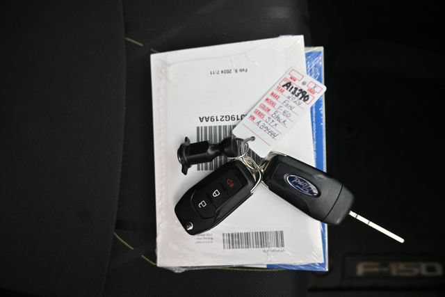 Used 2024 Ford F150 STX AWD/4WD image 9