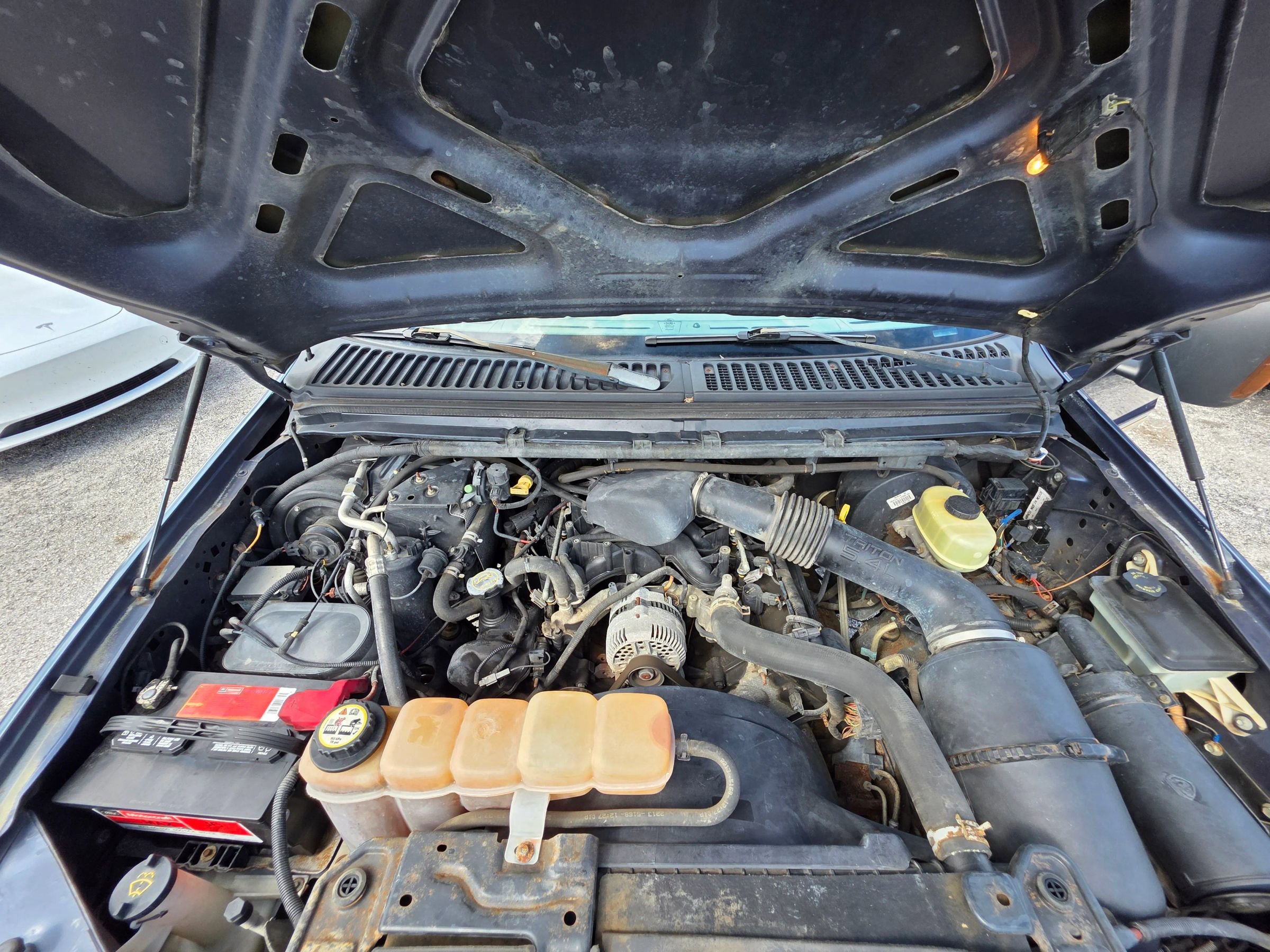 Used 2004 Ford F250 XL image 23