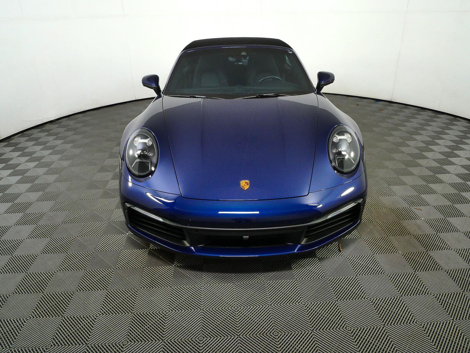Certified 2023 Porsche 911 Carrera RWD image 28