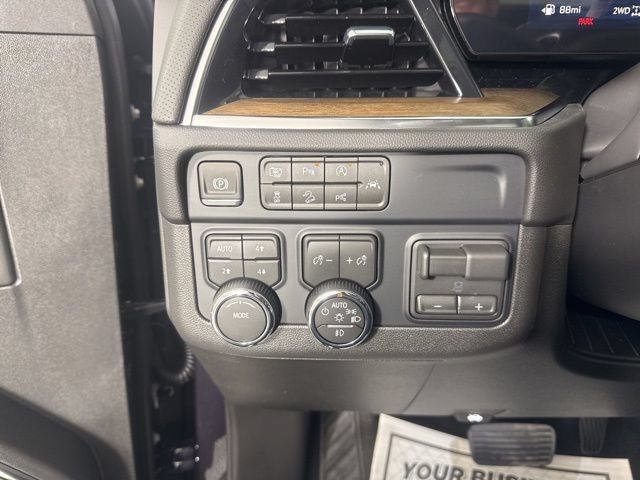 New 2026 Chevrolet Tahoe High Country w/ Sun And Tow Package AWD/4WD image 37