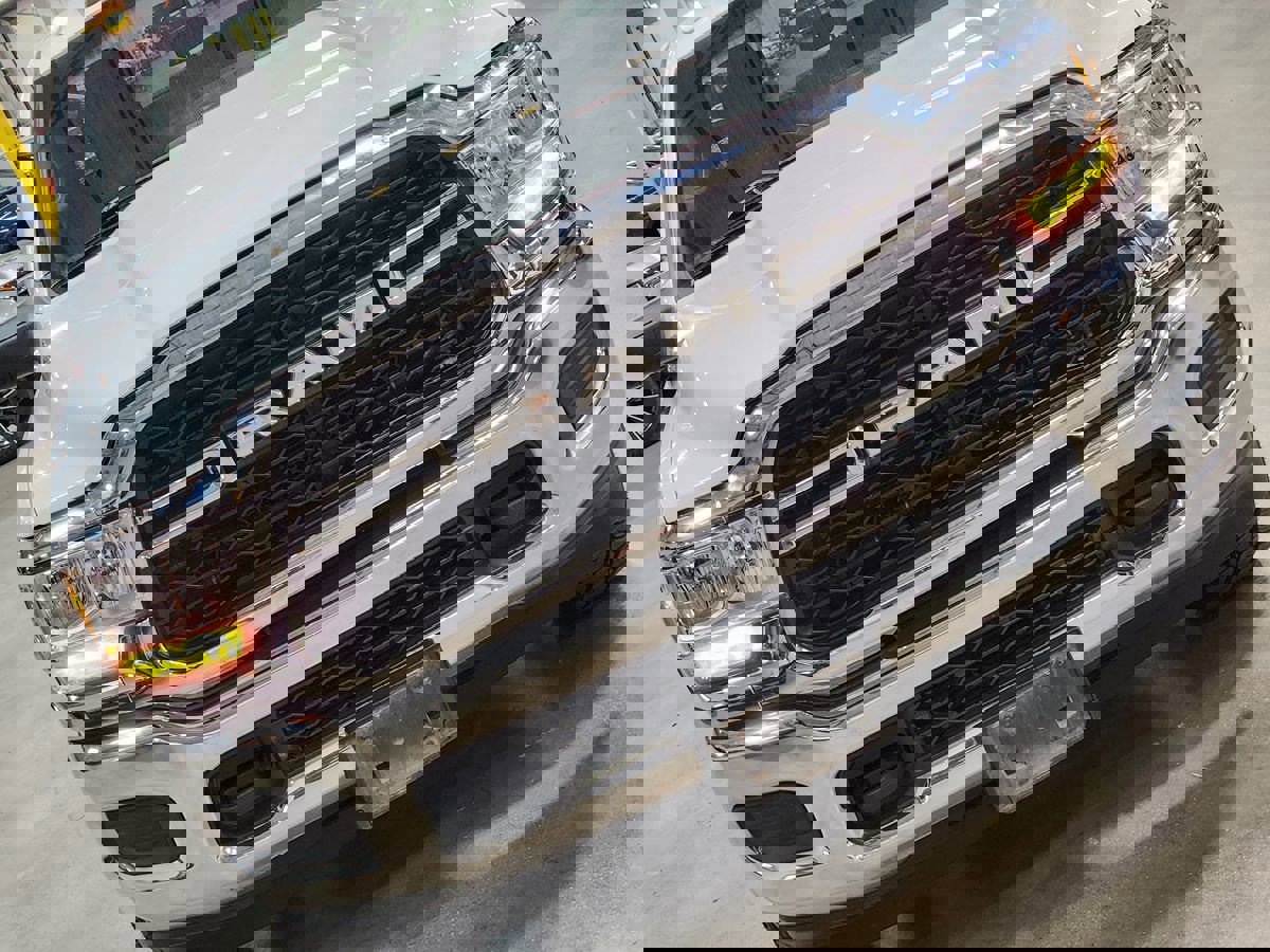 Used 2023 RAM 3500 Tradesman w/ Chrome Appearance Group image 19