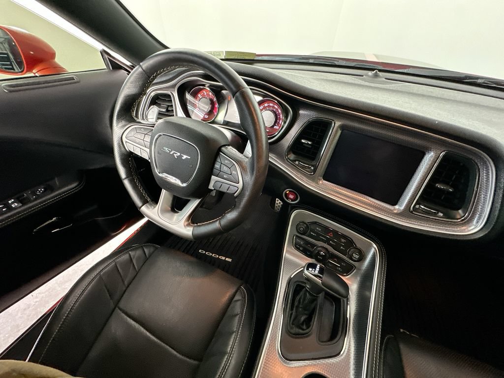 Used 2017 Dodge Challenger SRT Hellcat RWD image 9