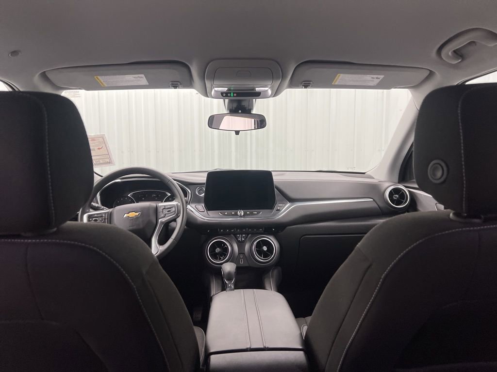 Used 2025 Chevrolet Blazer LT image 15