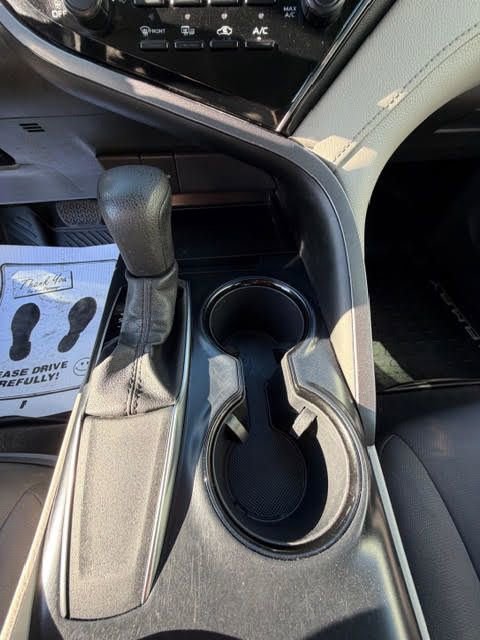 Used 2020 Toyota Camry LE w/ Convenience Package image 21