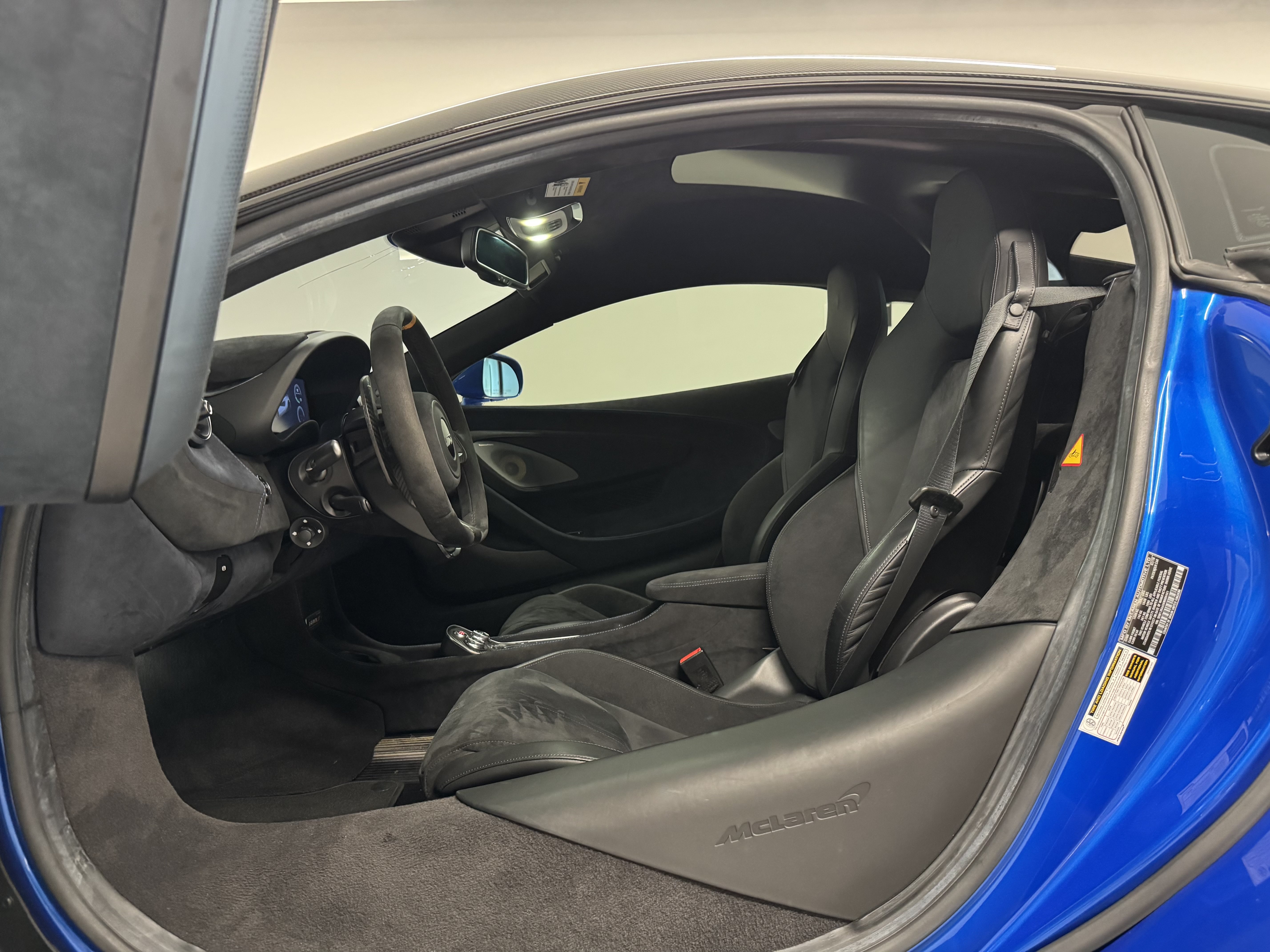 Used 2019 McLaren 600LT RWD image 9