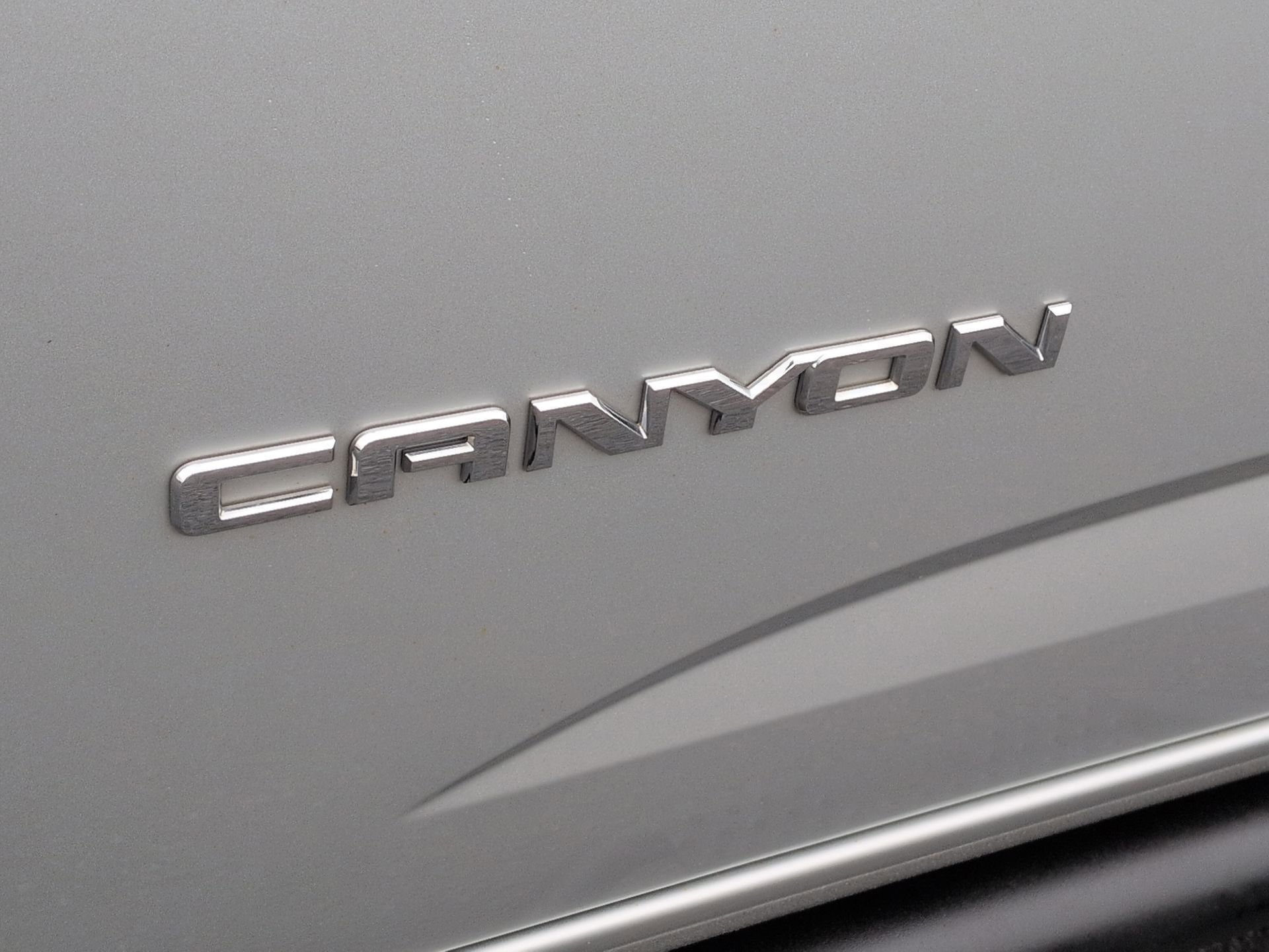 Used 2020 GMC Canyon SLE w/ SLE Convenience Package image 30