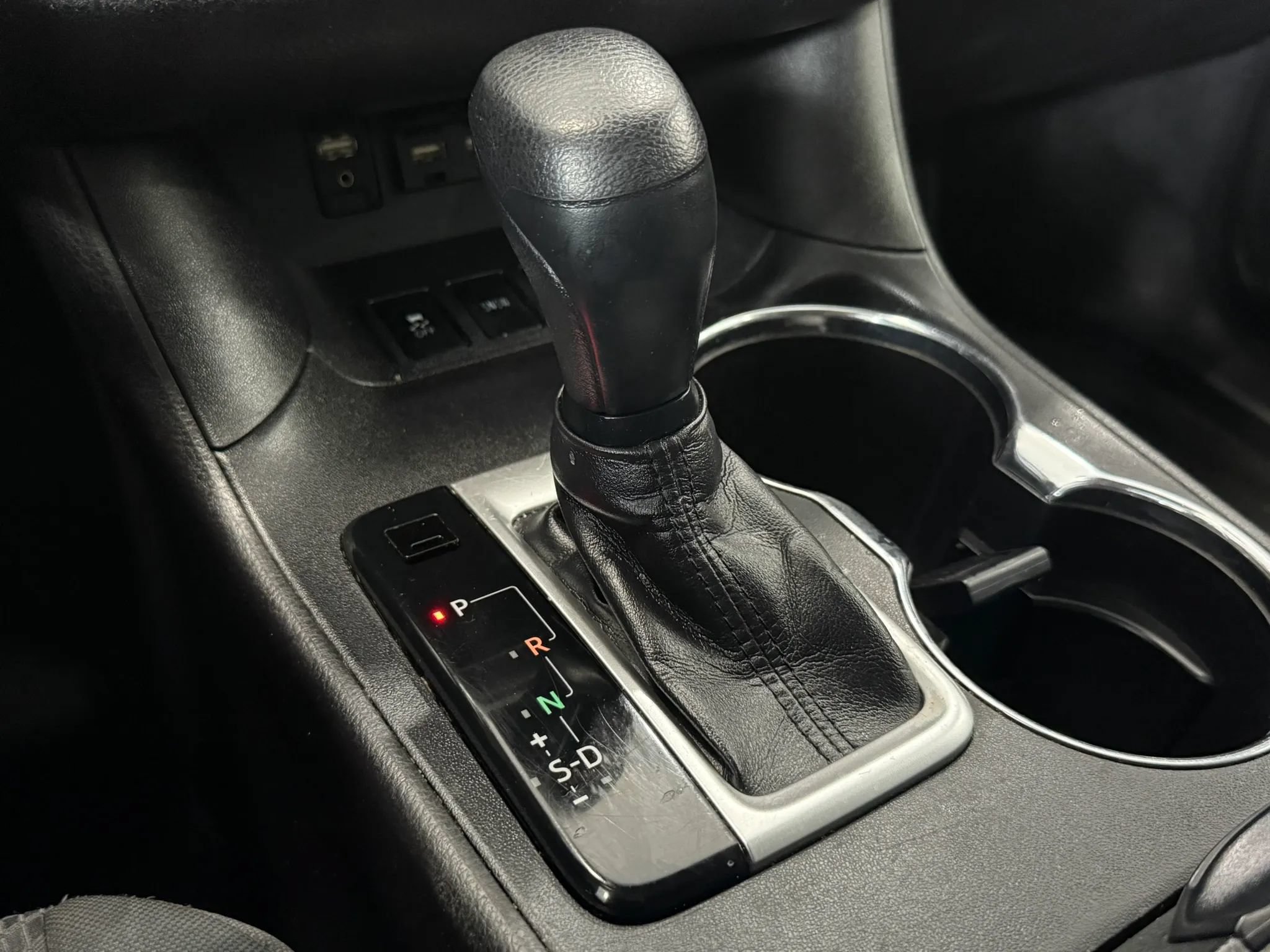Used 2019 Toyota Highlander LE AWD/4WD image 18