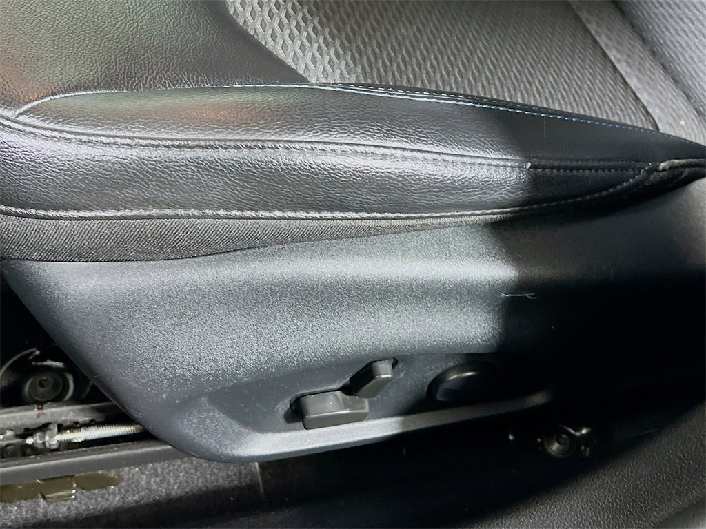 Used 2022 Jeep Compass Latitude w/ Sun and Sound Group image 17