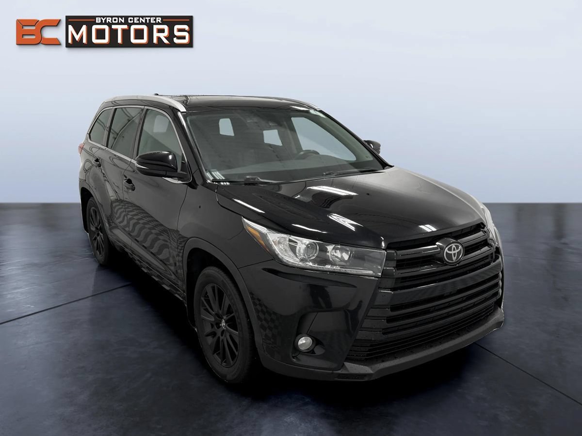 Used 2017 Toyota Highlander SE AWD/4WD image 7