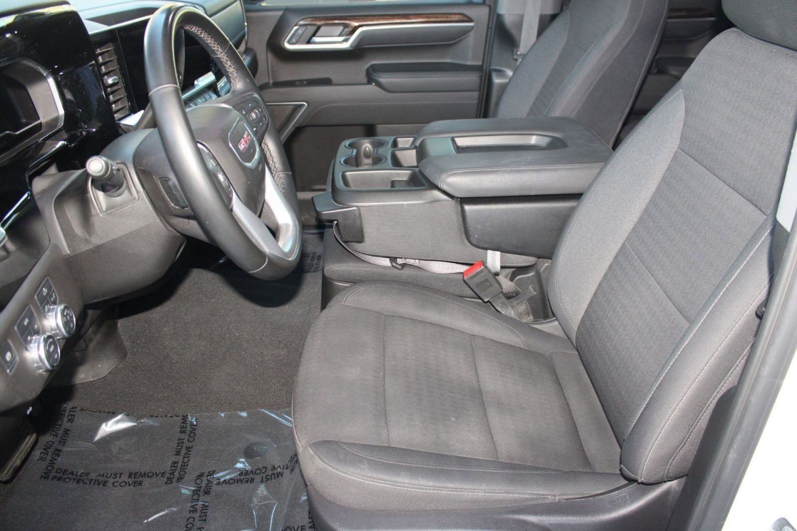 Used 2024 GMC Sierra 1500 Elevation image 5