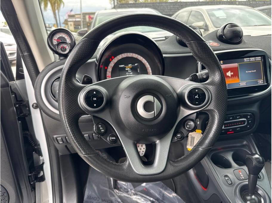 Used 2016 smart fortwo Prime image 19