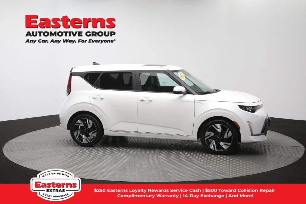 Used 2023 Kia Soul GT-Line FWD image 47