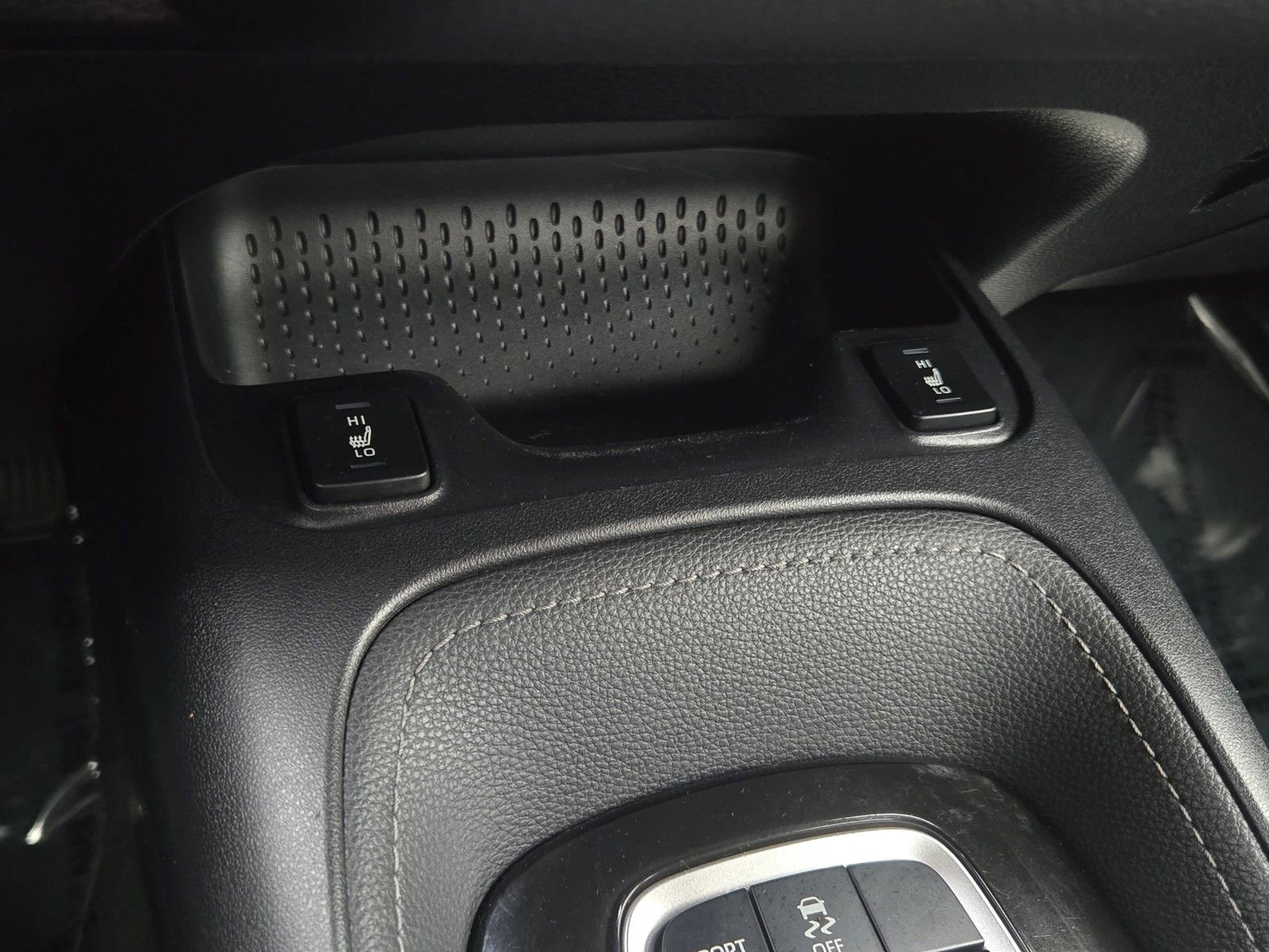 Used 2022 Toyota Corolla XSE image 16