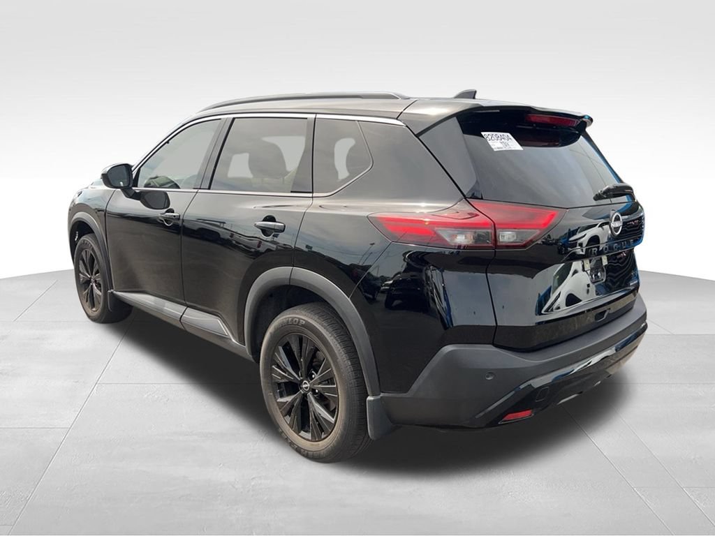 Used 2023 Nissan Rogue SV w/ SV Premium B Package FWD image 34