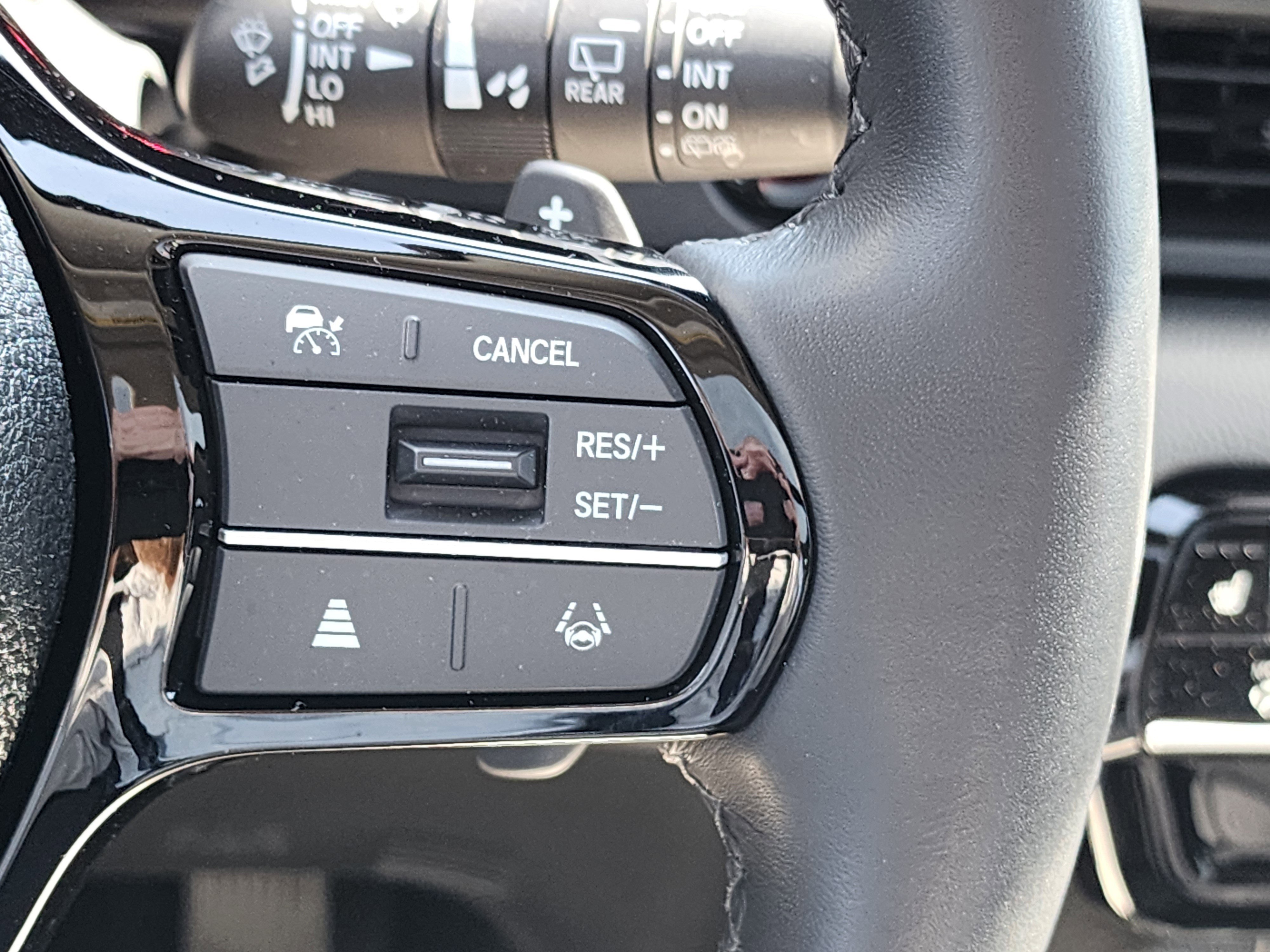 Certified 2025 Honda Pilot Touring image 23