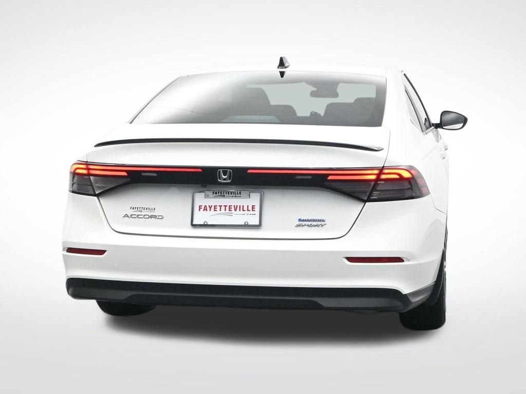 Used 2024 Honda Accord Sport image 7