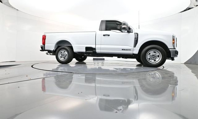 New 2026 Ford F350 XL w/ XL Chrome Package image 33