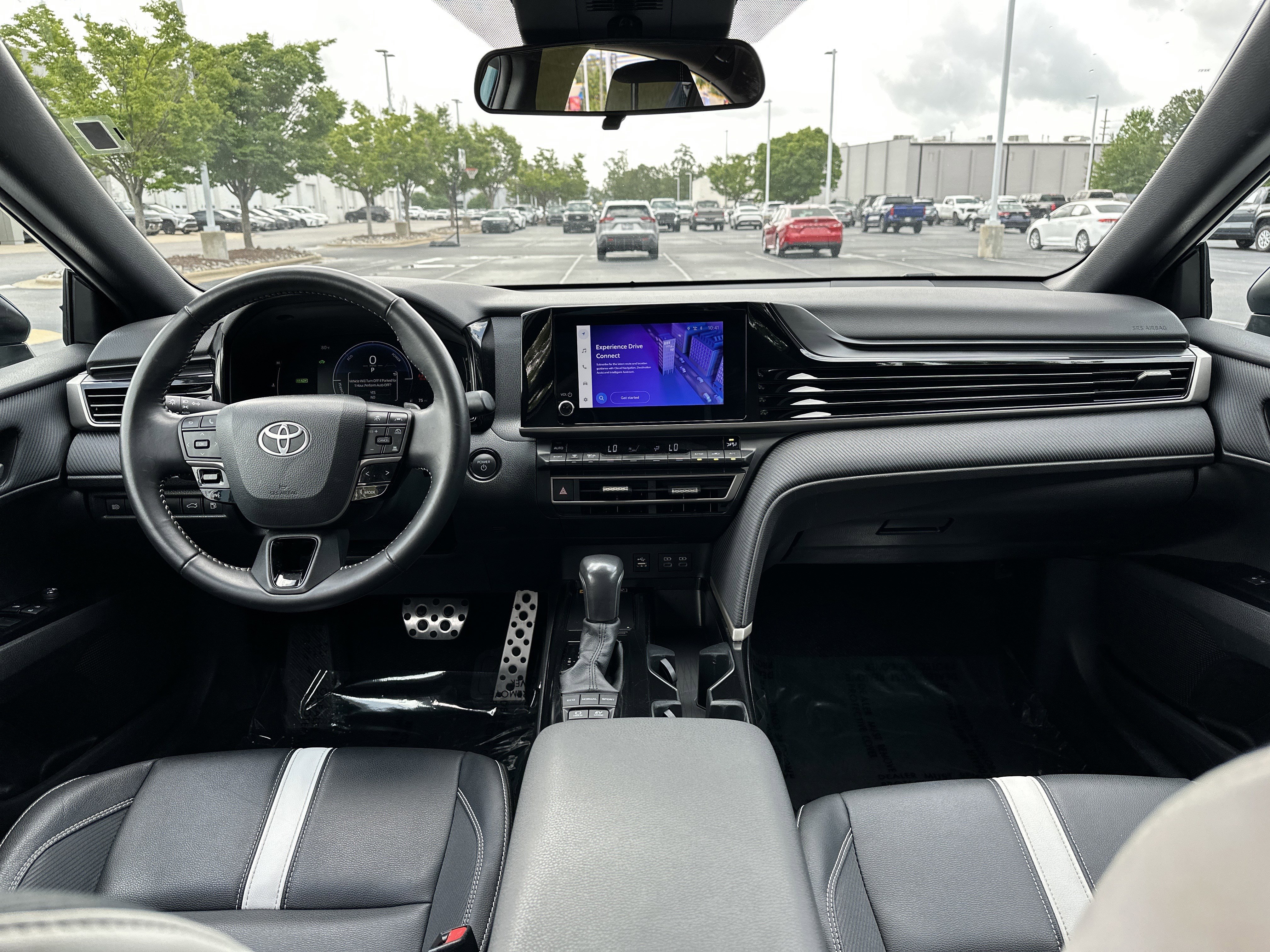 Certified 2025 Toyota Camry SE FWD image 29
