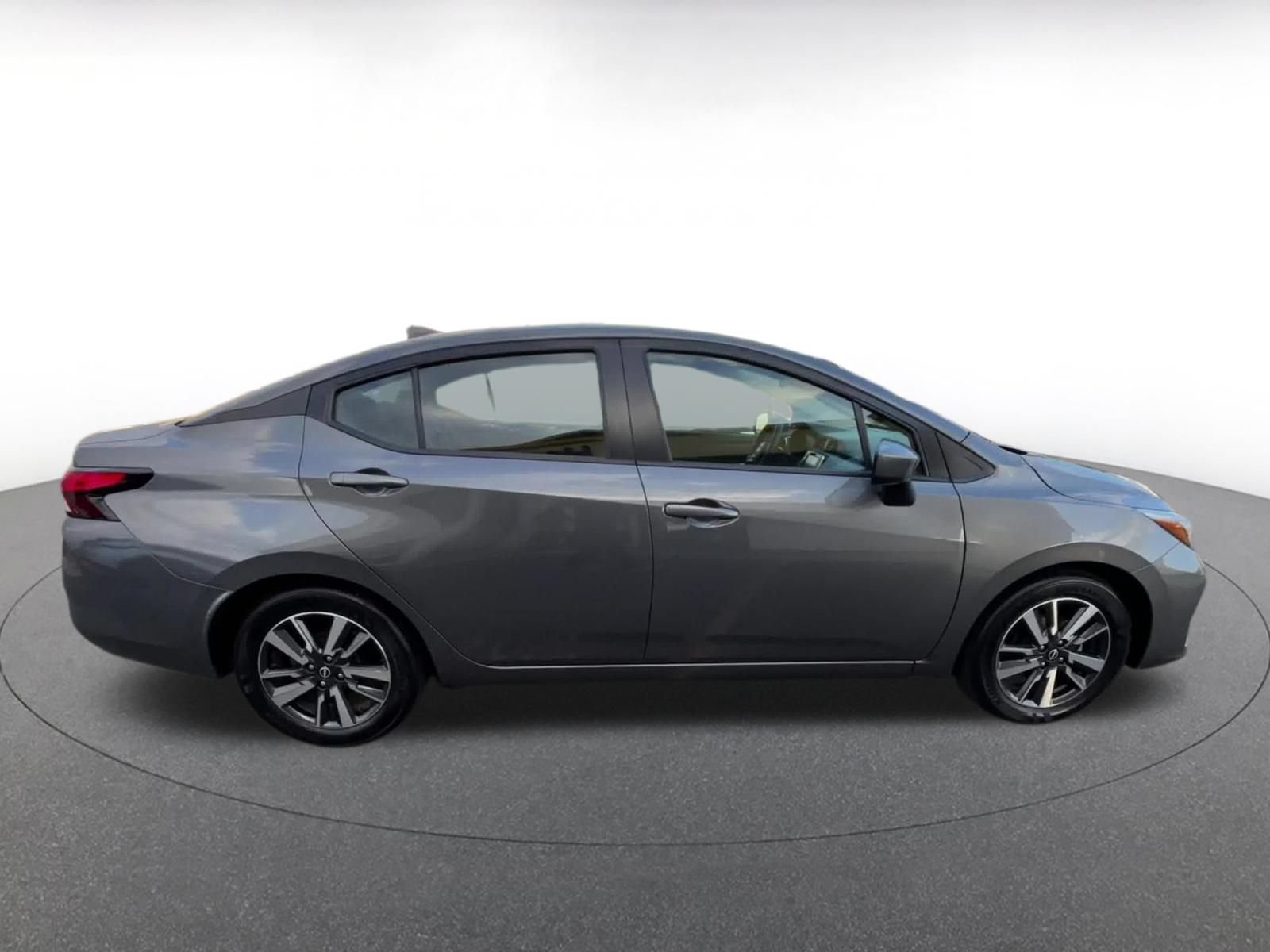 Used 2025 Nissan Versa SV FWD image 13