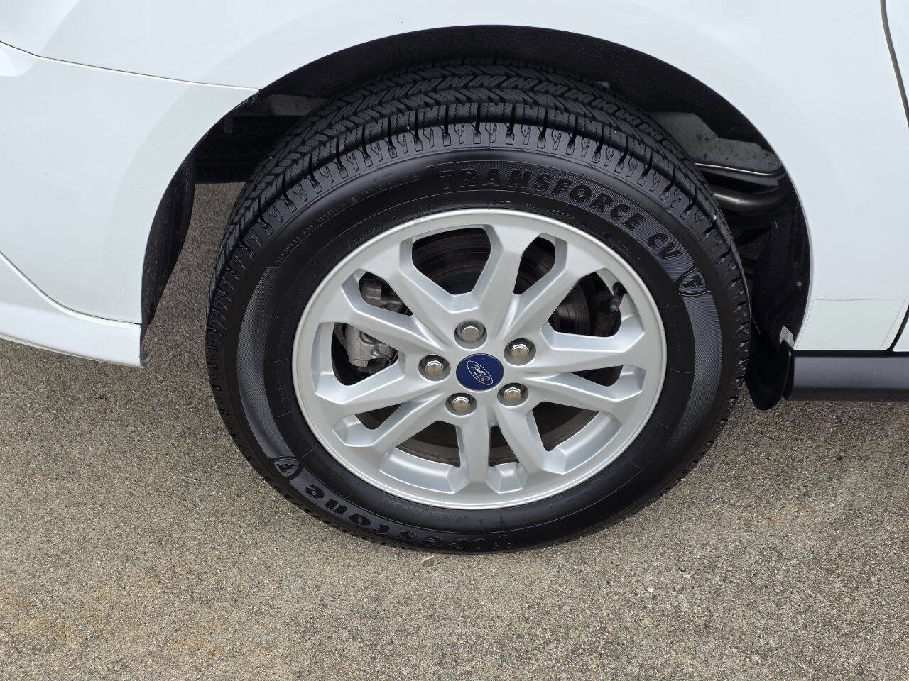 Used 2020 Ford Transit Connect XLT image 29