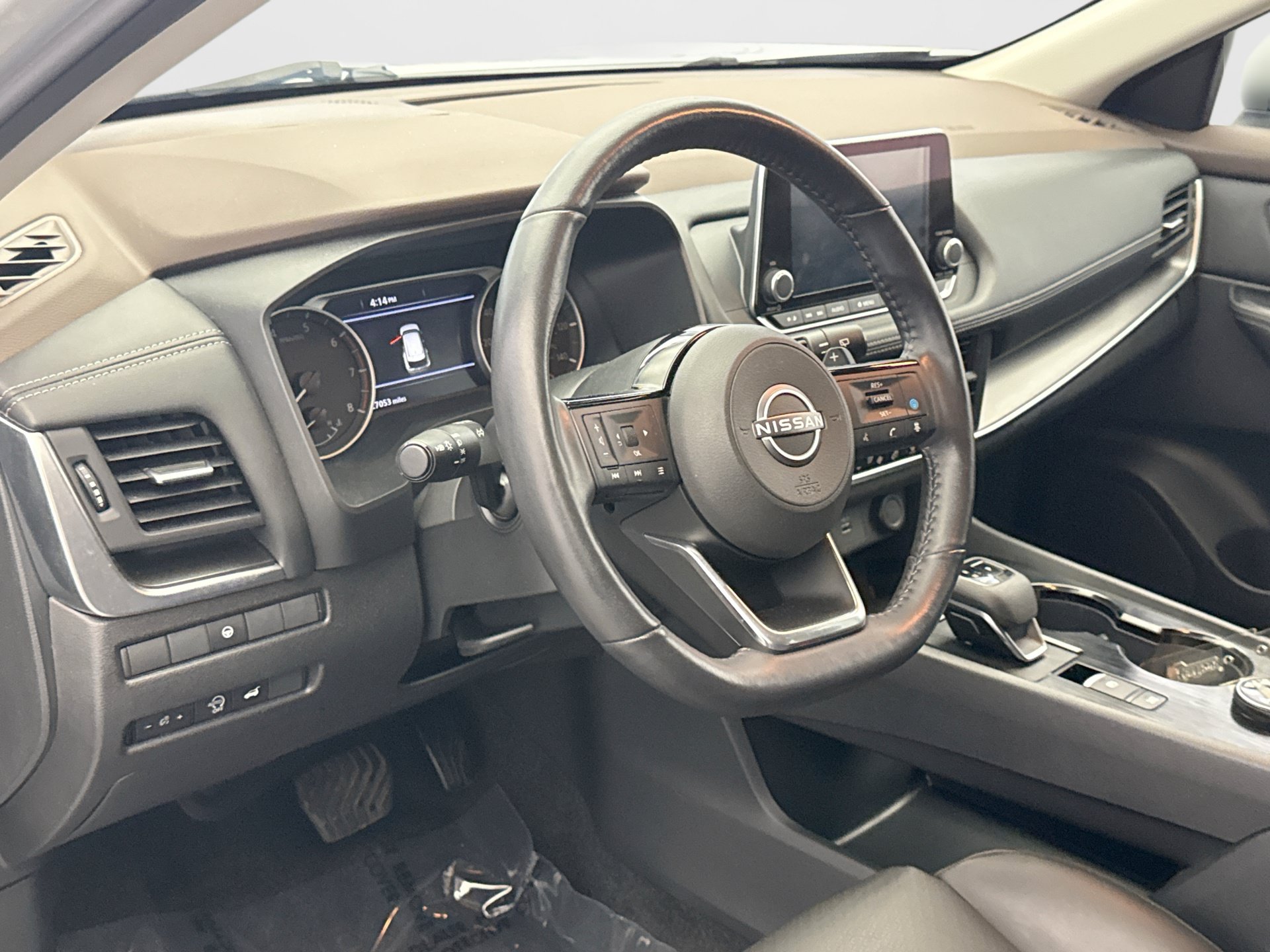 Used 2023 Nissan Rogue SV w/ SV Premium B Package AWD/4WD image 10