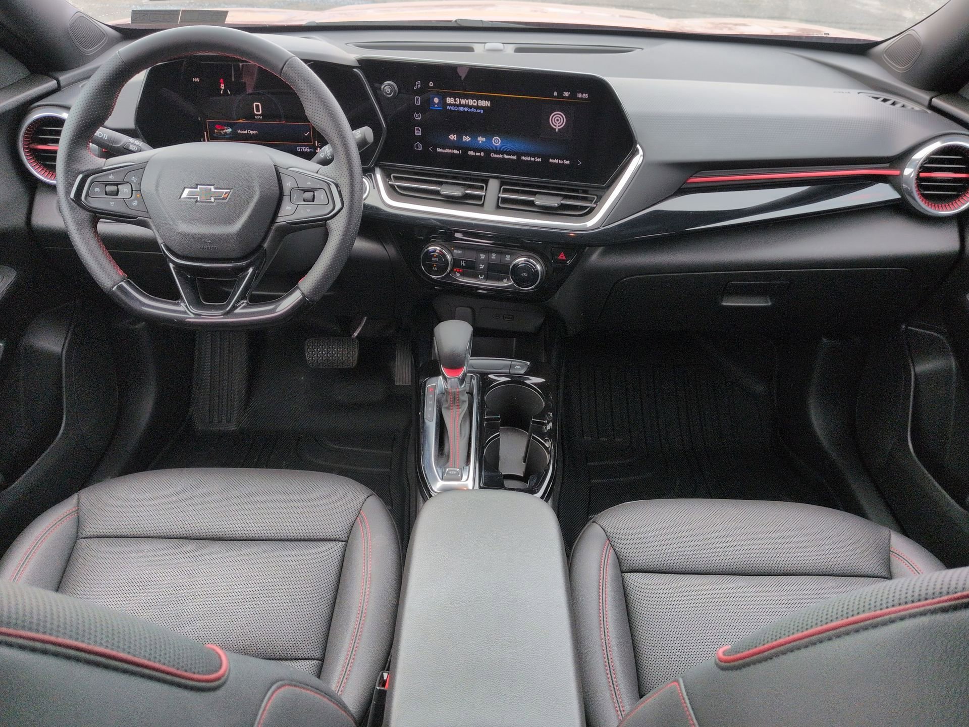 Certified 2024 Chevrolet Trax RS image 19