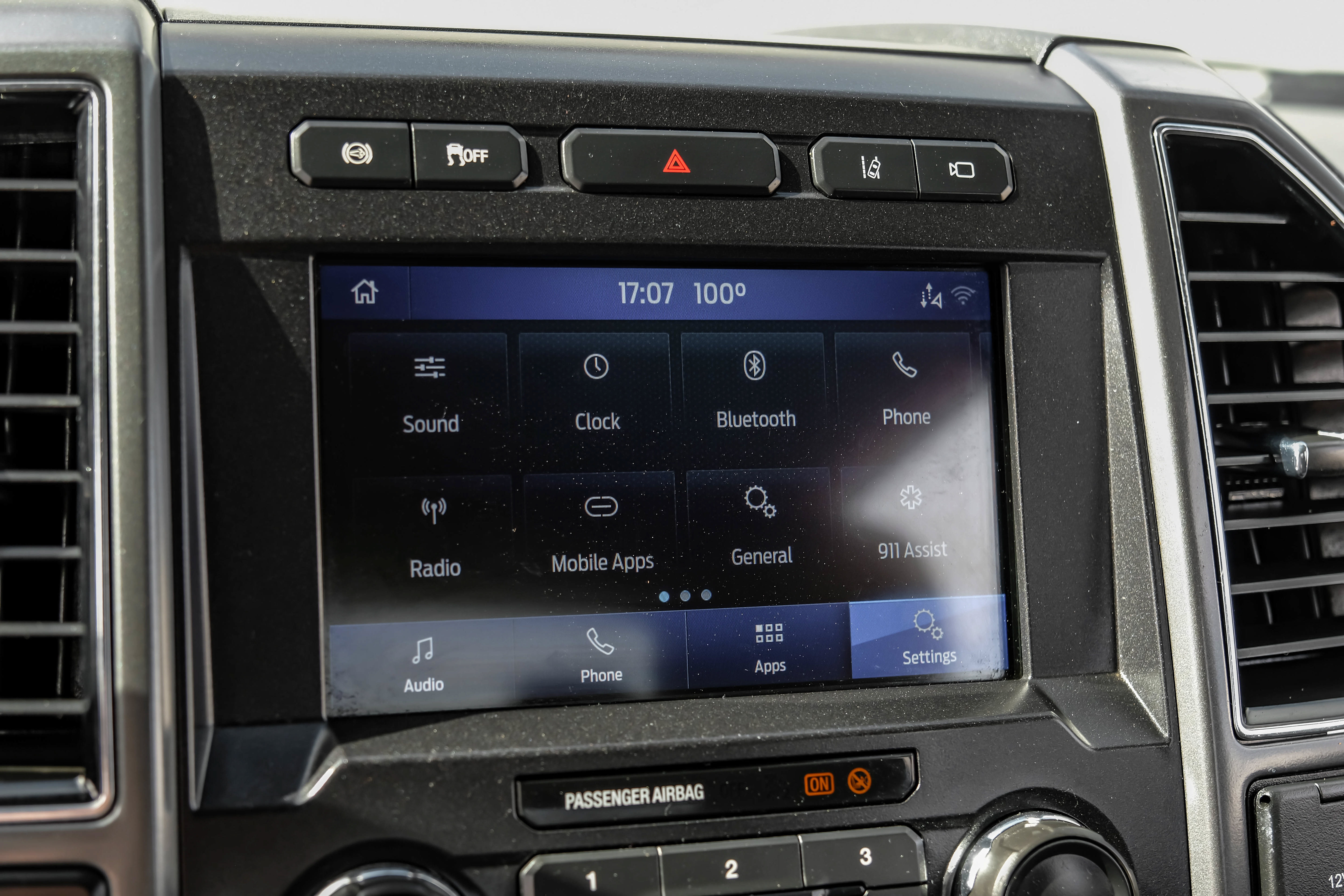 Used 2022 Ford F450 XLT w/ Camper Package AWD/4WD image 34