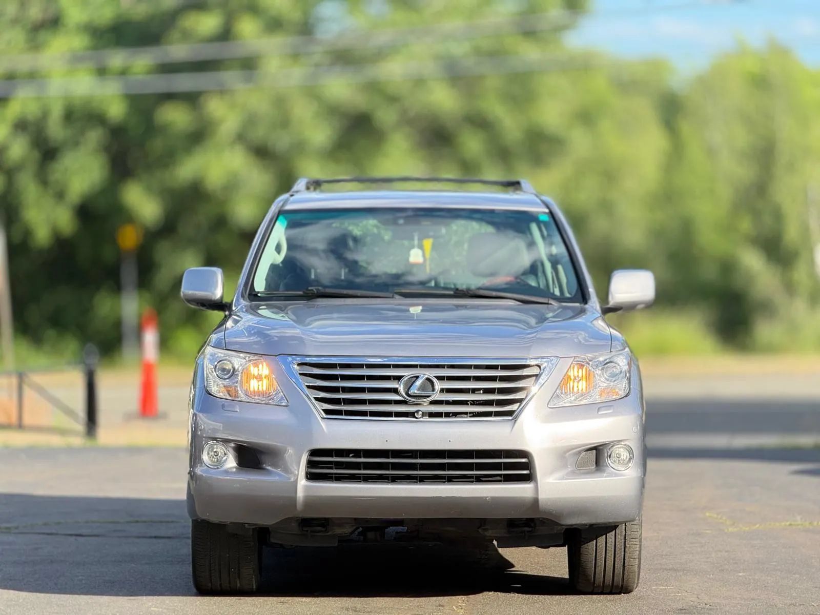 Used 2008 Lexus LX 570 4WD image 2