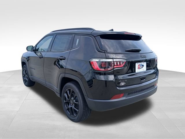 New 2026 Jeep Compass Latitude AWD/4WD image 3