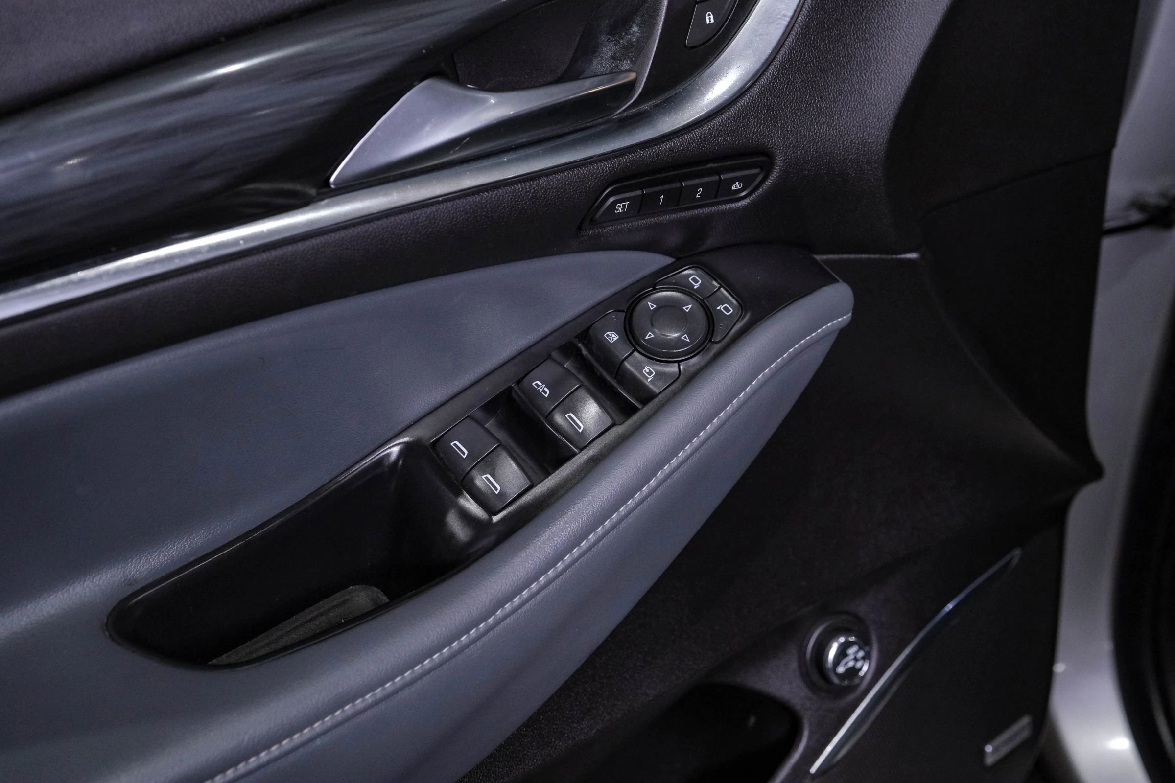 Used 2018 Buick Enclave Premium w/ Experience Buick Package image 41